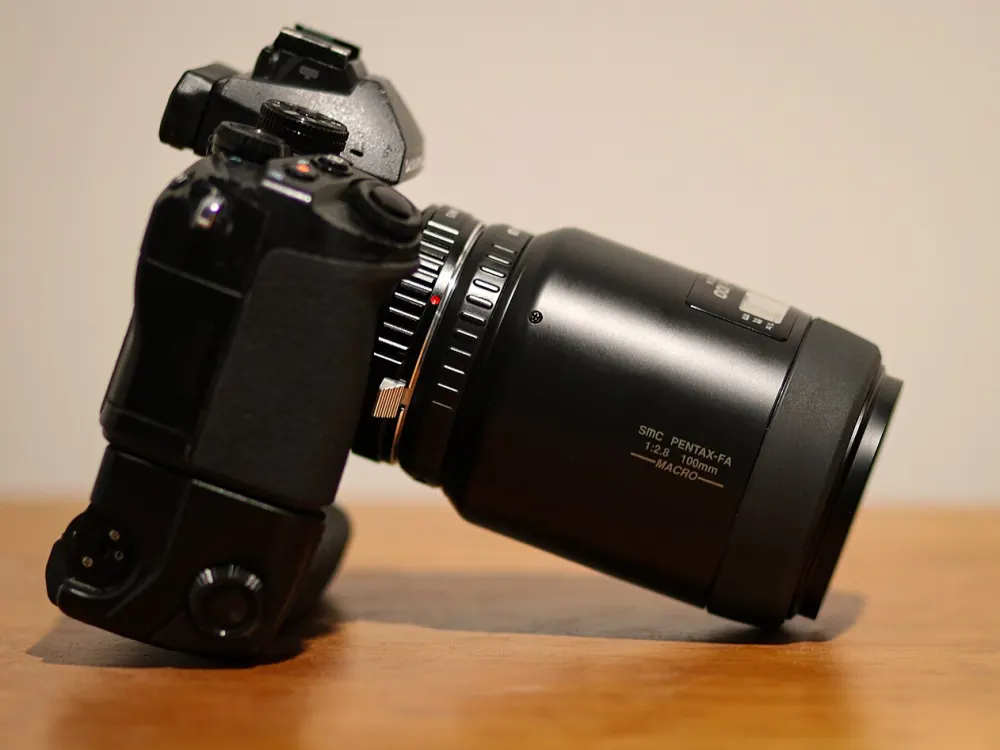 Aynasız fotoğraf makinesi, 2 lensli set — fotoğraf 1