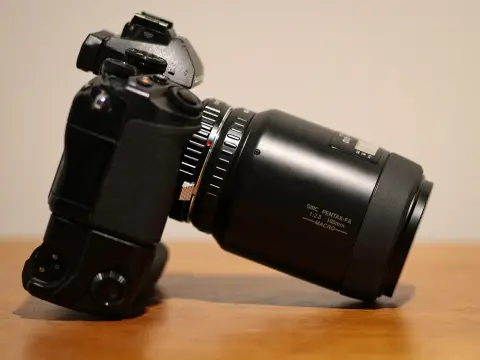 Aynasız fotoğraf makinesi, 2 lensli set